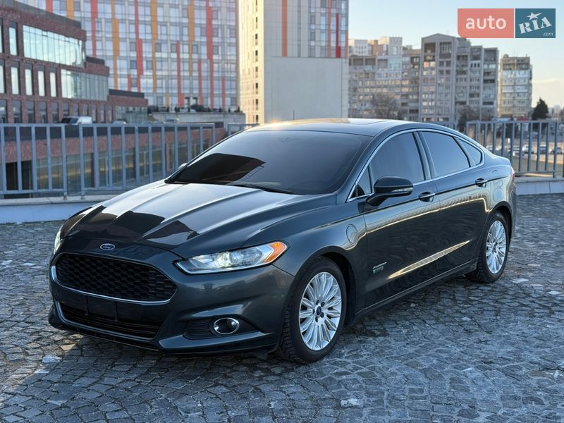 Седан Ford Fusion 2015 в Днепре