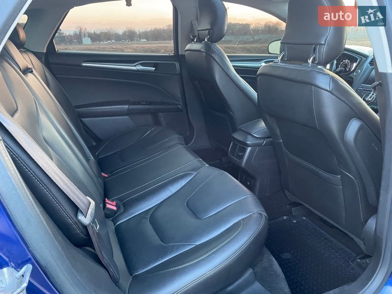 Седан Ford Fusion 2012 в Коломые