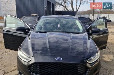 Седан Ford Fusion 2015 в Вышгороде