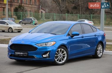 Седан Ford Fusion 2019 в Харькове