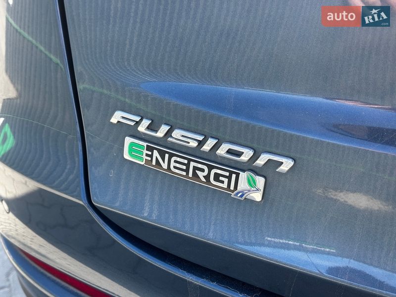 Седан Ford Fusion 2018 в Львове