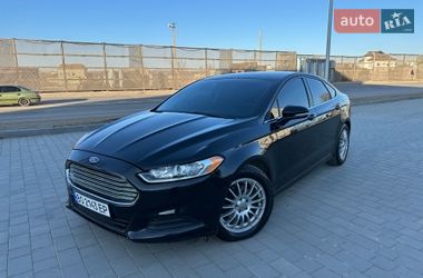 Седан Ford Fusion 2015 в Івано-Франківську