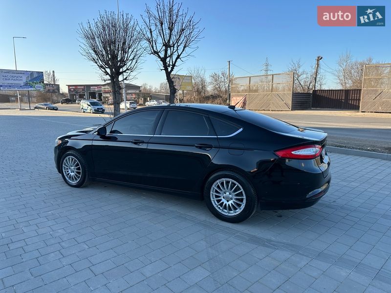 Седан Ford Fusion 2015 в Івано-Франківську