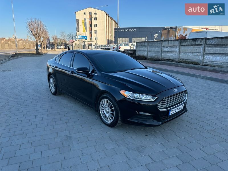 Седан Ford Fusion 2015 в Івано-Франківську