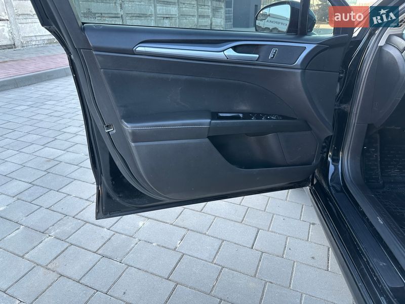 Седан Ford Fusion 2015 в Івано-Франківську