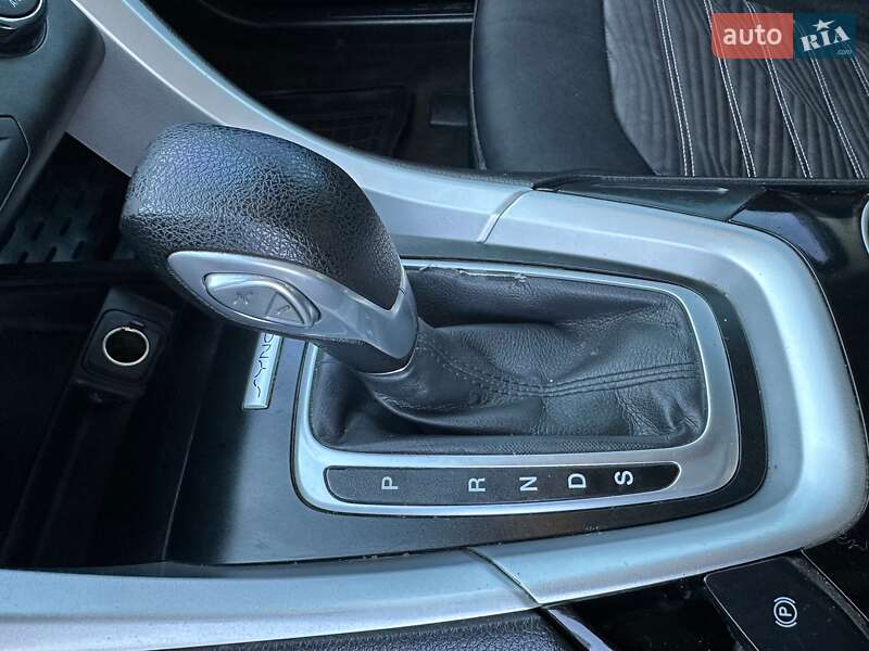 Седан Ford Fusion 2015 в Івано-Франківську