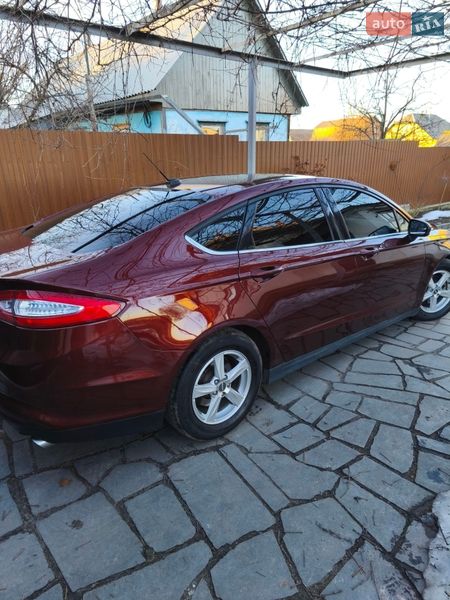 Седан Ford Fusion 2015 в Радомышле