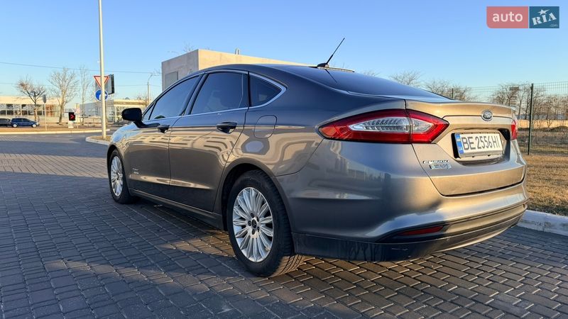 Седан Ford Fusion 2013 в Миколаєві