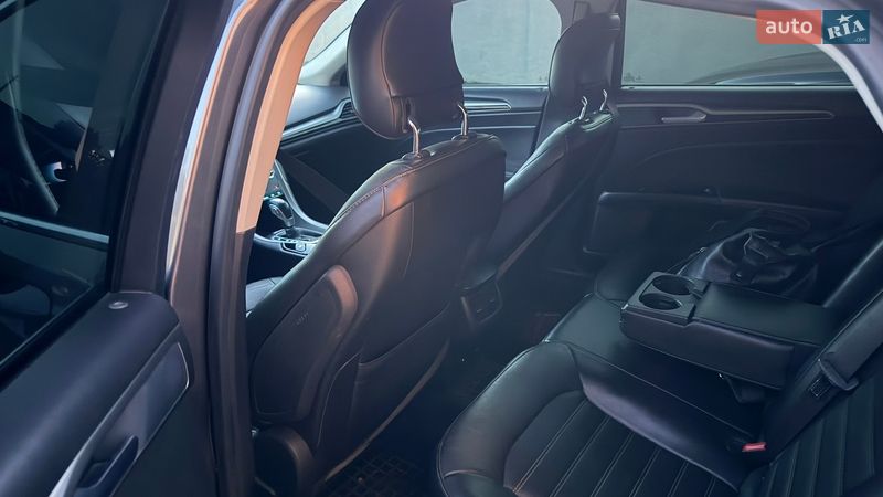 Седан Ford Fusion 2013 в Миколаєві