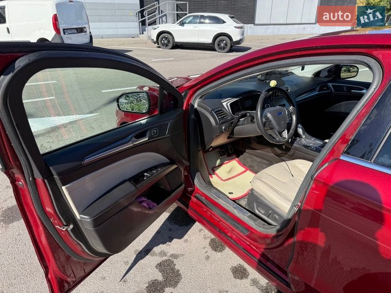 Седан Ford Fusion 2016 в Дніпрі