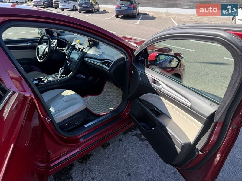 Седан Ford Fusion 2016 в Дніпрі