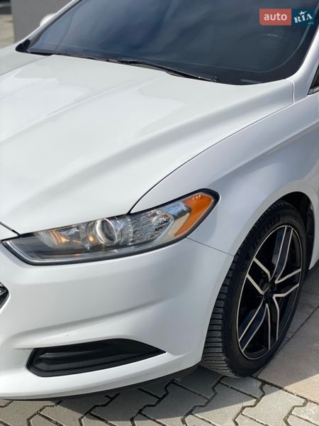 Седан Ford Fusion 2015 в Ивано-Франковске