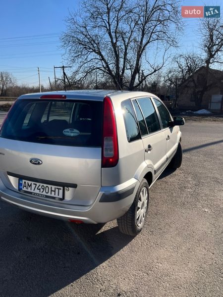 Хэтчбек Ford Fusion 2010 в Любаре