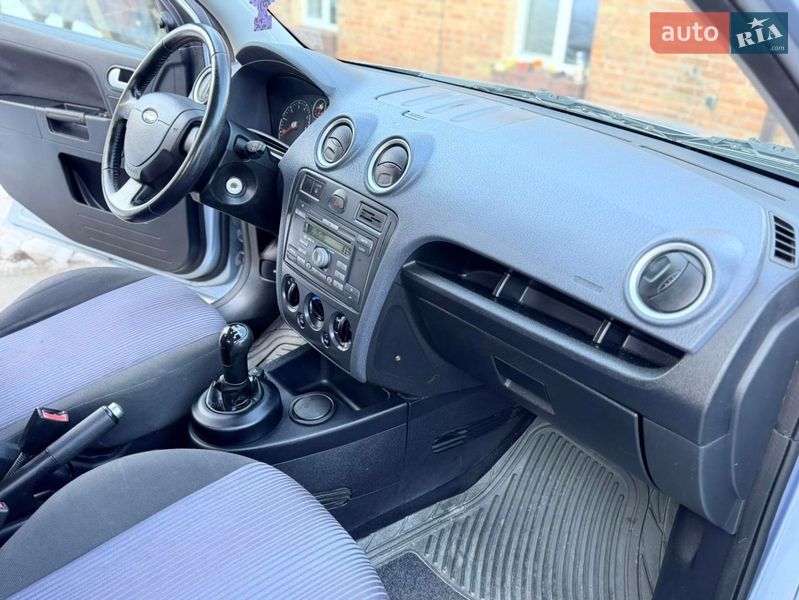 Хэтчбек Ford Fusion 2006 в Житомире