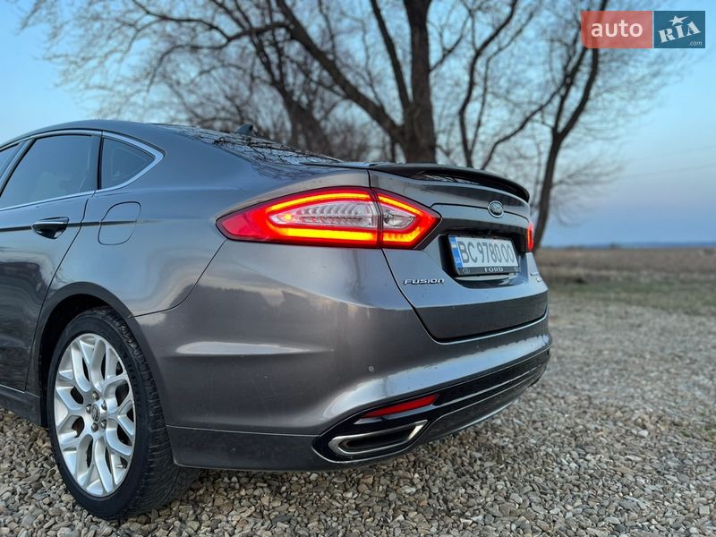 Седан Ford Fusion 2013 в Старому Самборі
