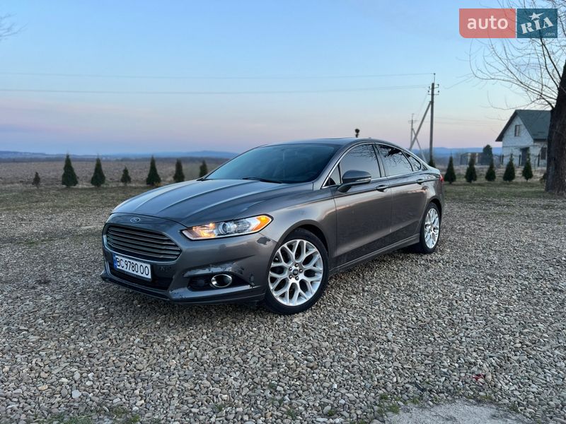 Седан Ford Fusion 2013 в Старому Самборі