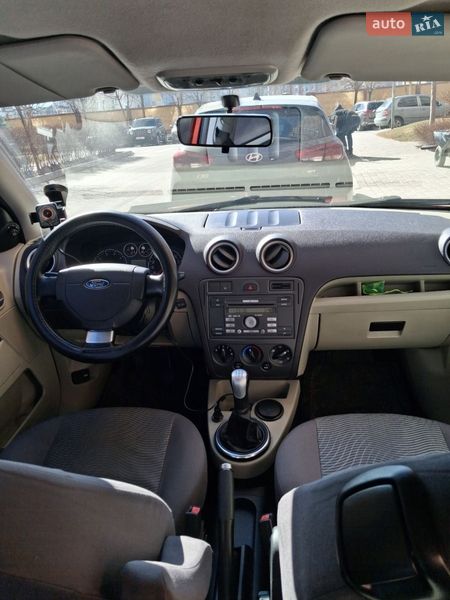 Хэтчбек Ford Fusion 2006 в Киеве