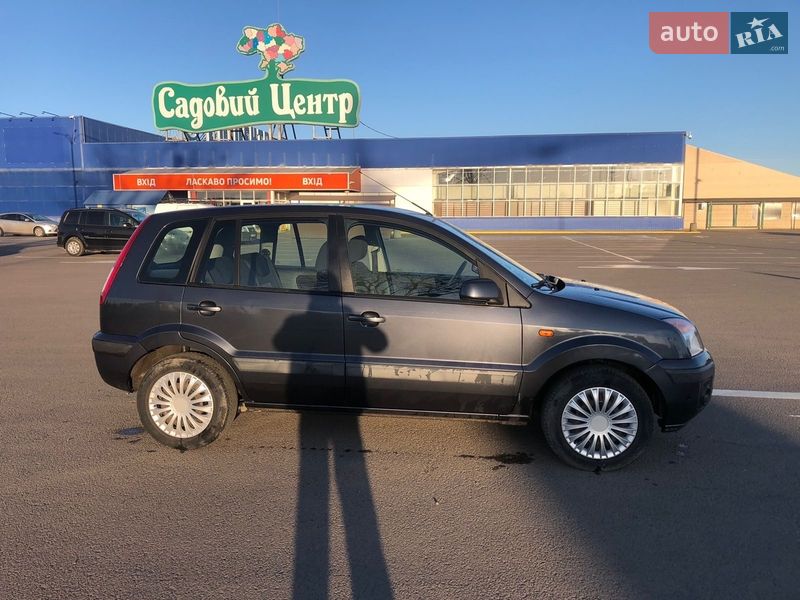 Хэтчбек Ford Fusion 2006 в Луцке