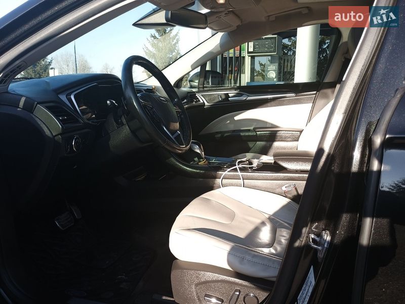 Седан Ford Fusion 2015 в Житомирі