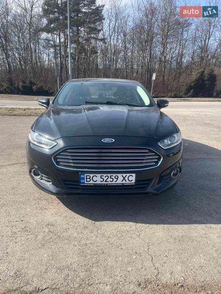 Седан Ford Fusion 2015 в Львове