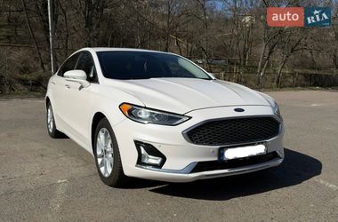 Седан Ford Fusion 2020 в Одессе