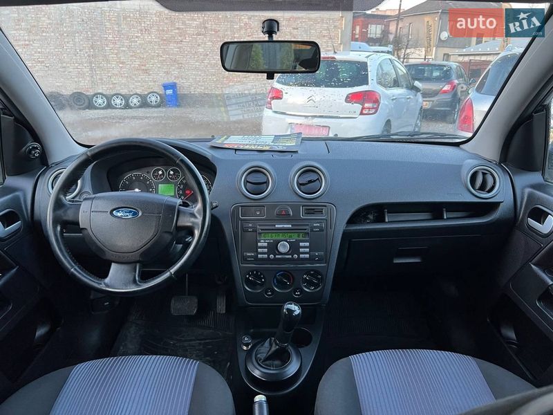 Хэтчбек Ford Fusion 2008 в Коломые