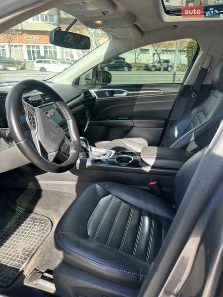 Седан Ford Fusion 2013 в Дніпрі