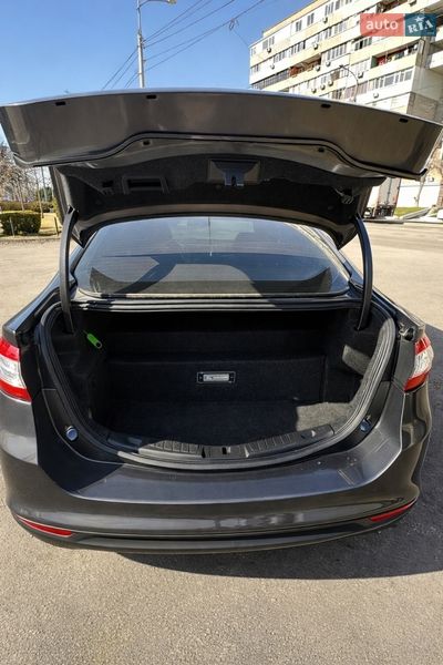 Седан Ford Fusion 2013 в Дніпрі