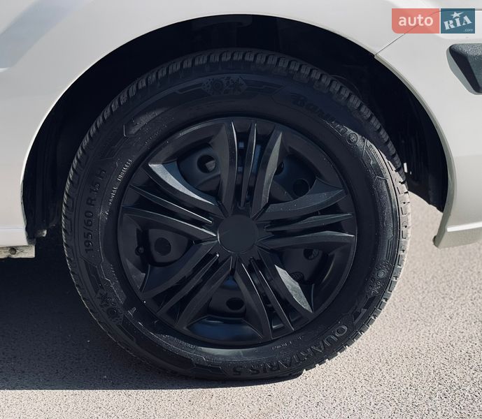 Хэтчбек Ford Fusion 2005 в Хмельницком