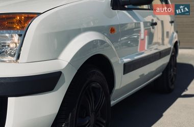Хэтчбек Ford Fusion 2005 в Хмельницком