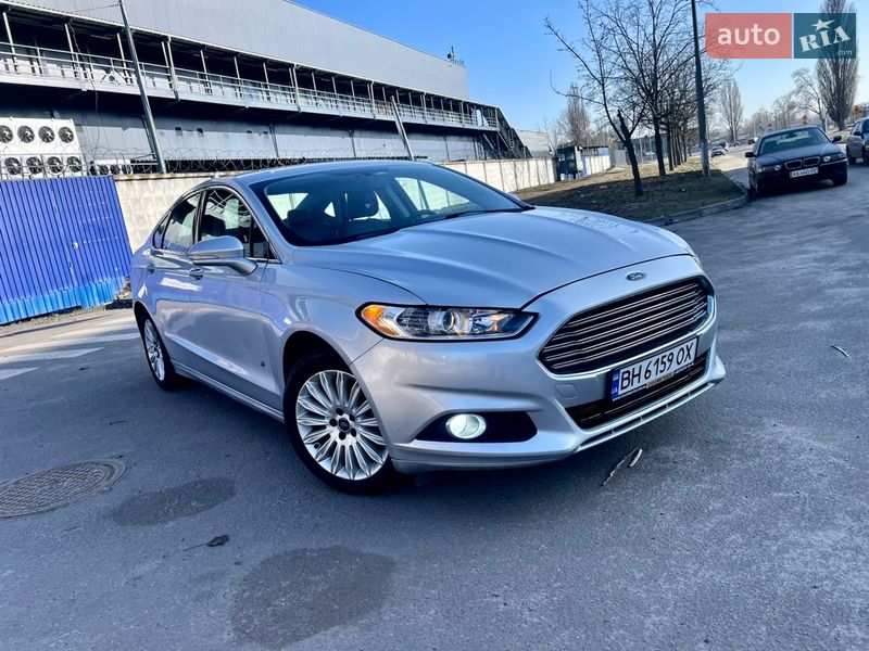 Седан Ford Fusion 2013 в Киеве