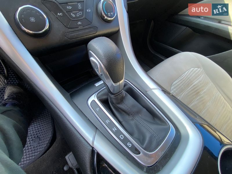 Седан Ford Fusion 2016 в Днепре