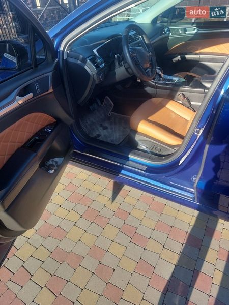 Седан Ford Fusion 2015 в Луцке