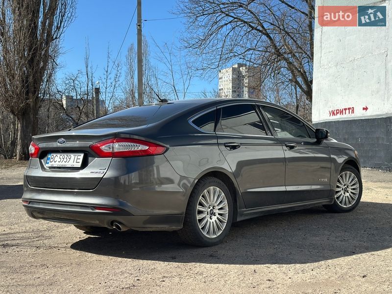 Седан Ford Fusion 2016 в Харькове