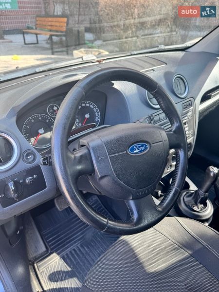 Хэтчбек Ford Fusion 2008 в Днепре