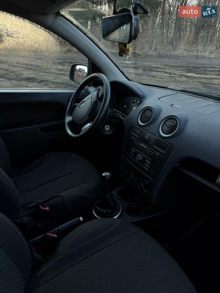 Хэтчбек Ford Fusion 2011 в Изяславе