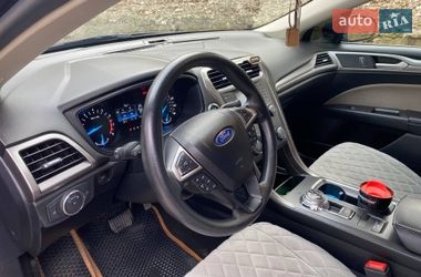 Седан Ford Fusion 2019 в Львове