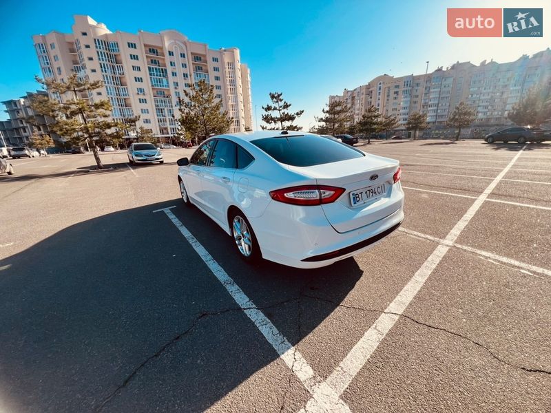 Седан Ford Fusion 2015 в Миколаєві