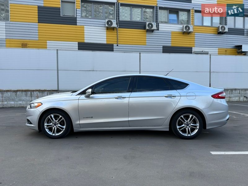 Седан Ford Fusion 2016 в Киеве