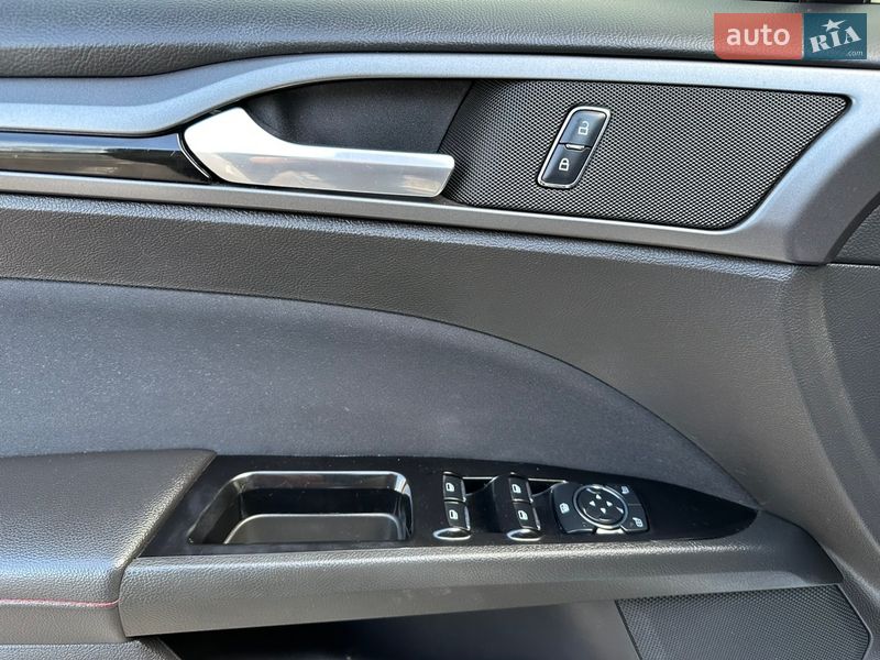 Седан Ford Fusion 2016 в Киеве