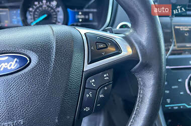 Седан Ford Fusion 2014 в Львові