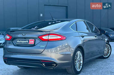 Седан Ford Fusion 2014 в Львові