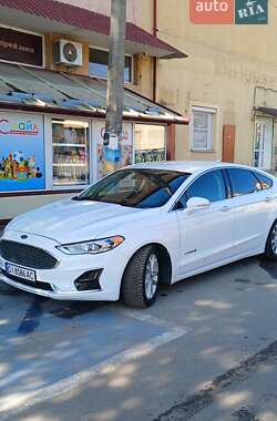 Седан Ford Fusion 2018 в Киеве