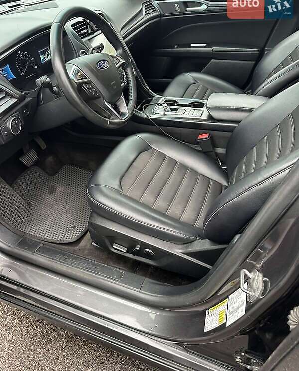 Седан Ford Fusion 2018 в Киеве фото 8 Седан Ford Fusion 2018 в Киеве