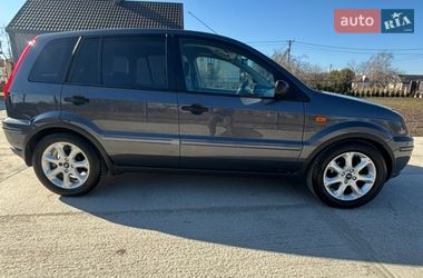 Хэтчбек Ford Fusion 2005 в Луцке