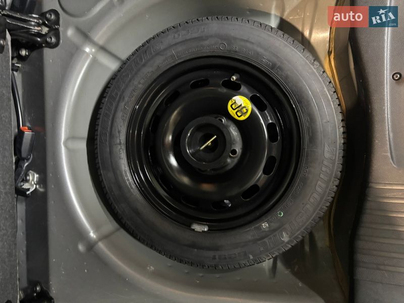 Хэтчбек Ford Fusion 2005 в Луцке