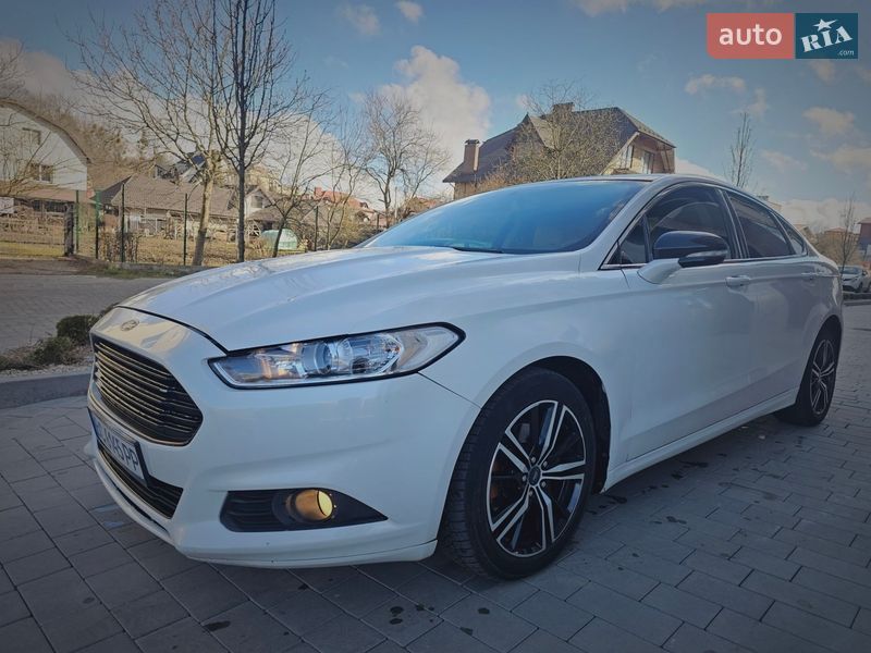 Седан Ford Fusion 2014 в Львове