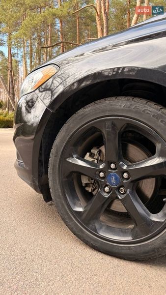 Седан Ford Fusion 2014 в Новомосковську