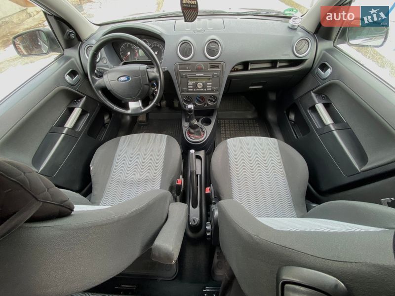 Хэтчбек Ford Fusion 2008 в Кропивницком