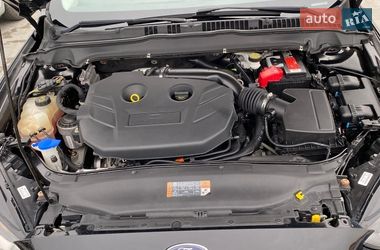 Седан Ford Fusion 2016 в Снятине